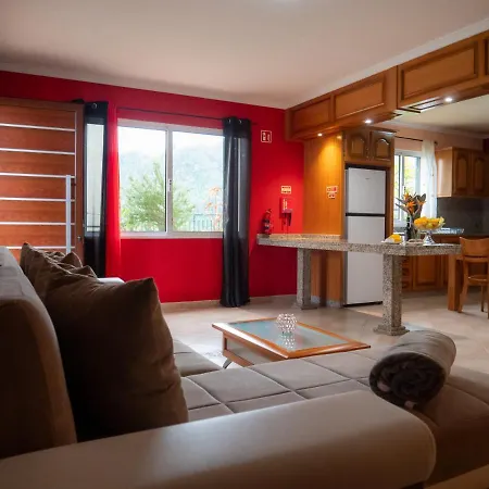 The House Of Passos * Ponta do Sol (Madeira)