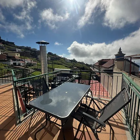 Vakantiehuis The House Of Passos *