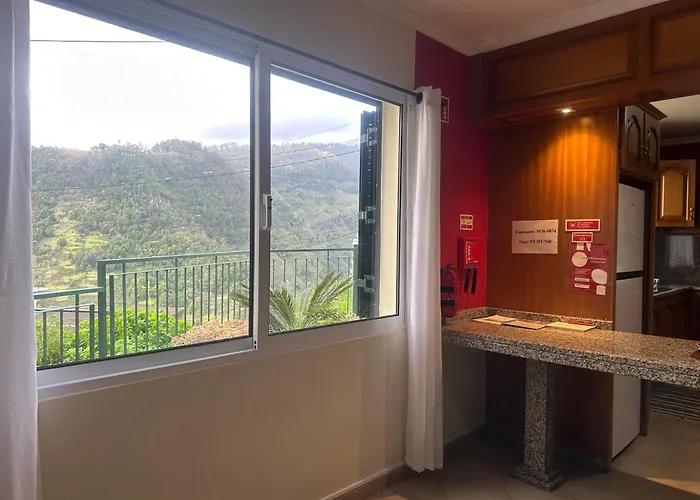 The House Of Passos * Ponta do Sol (Madeira)